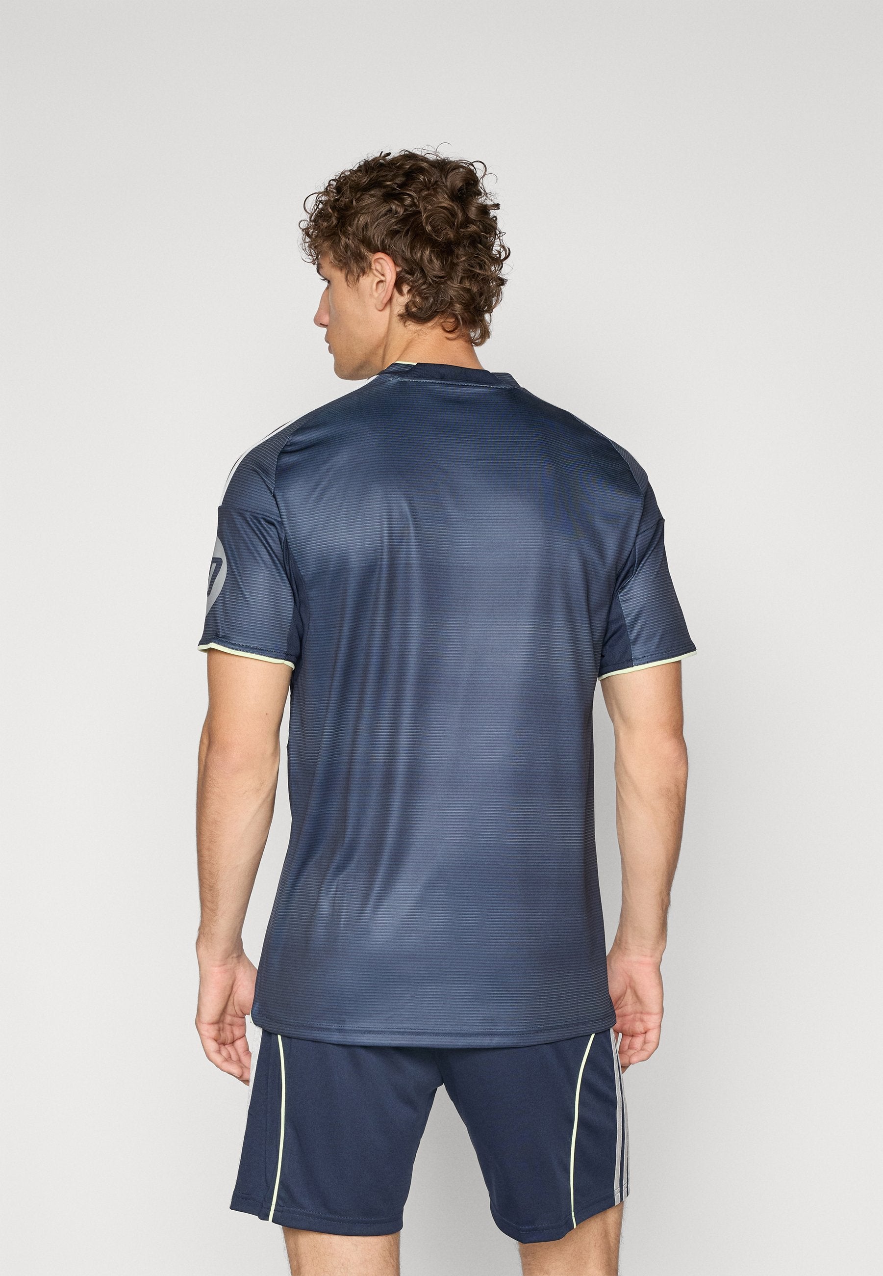 REAL MADRID AWAY - Maillot de foot - legend ink