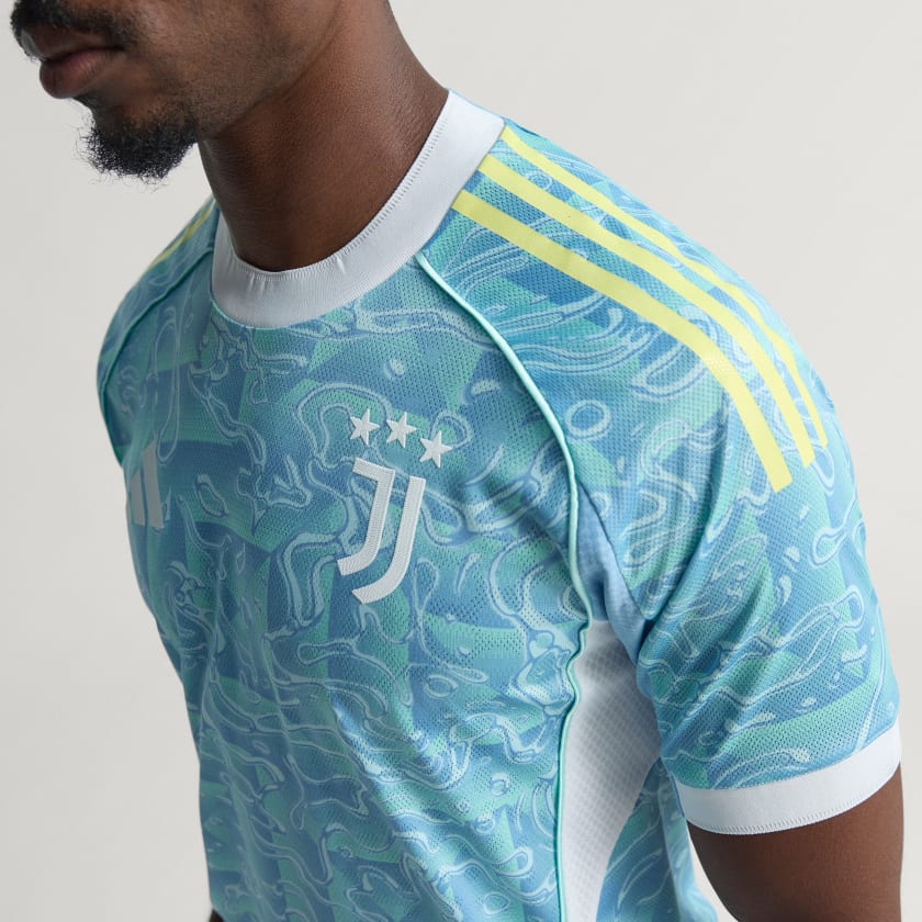 MAILLOT EXTÉRIEUR
JUVENTUS 25/26